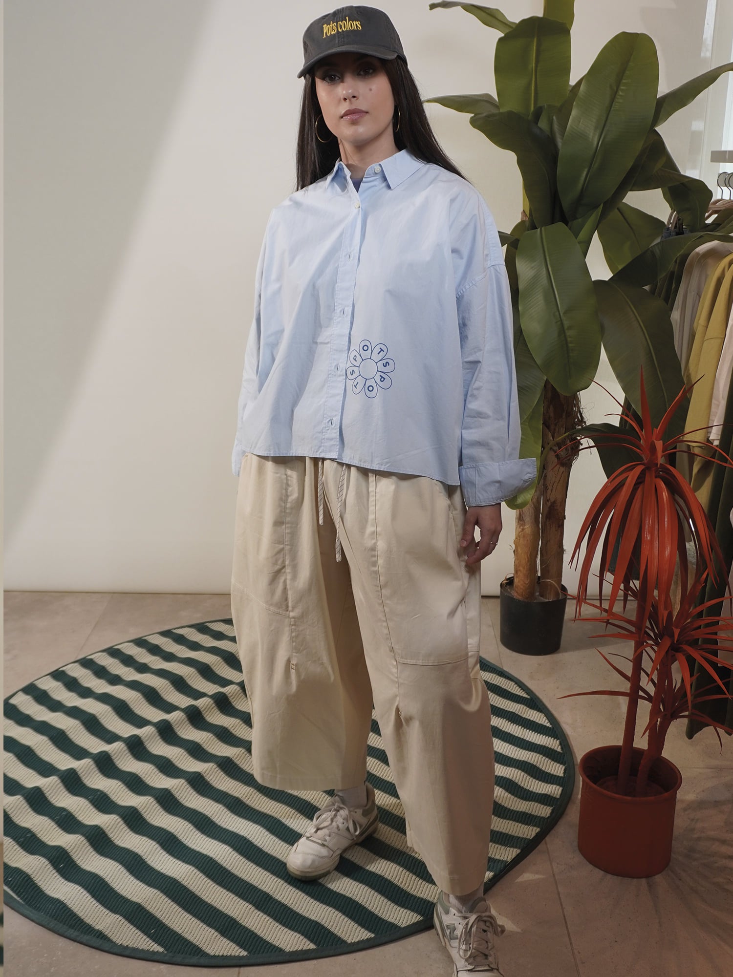 BLUE BLOOM CROP SHIRT