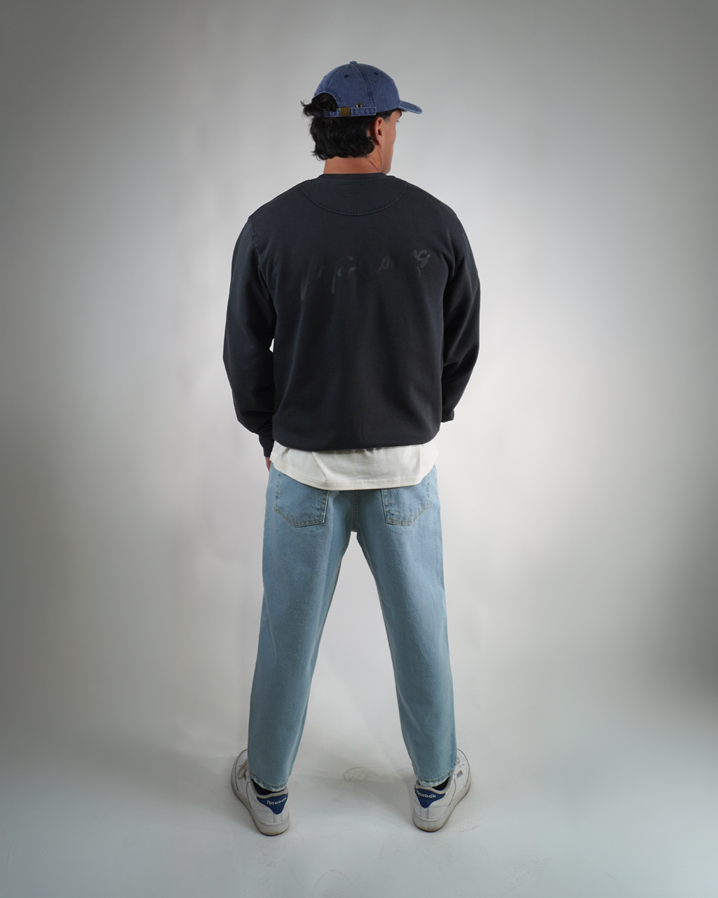 CARBON BLACK SWEATSHIRT