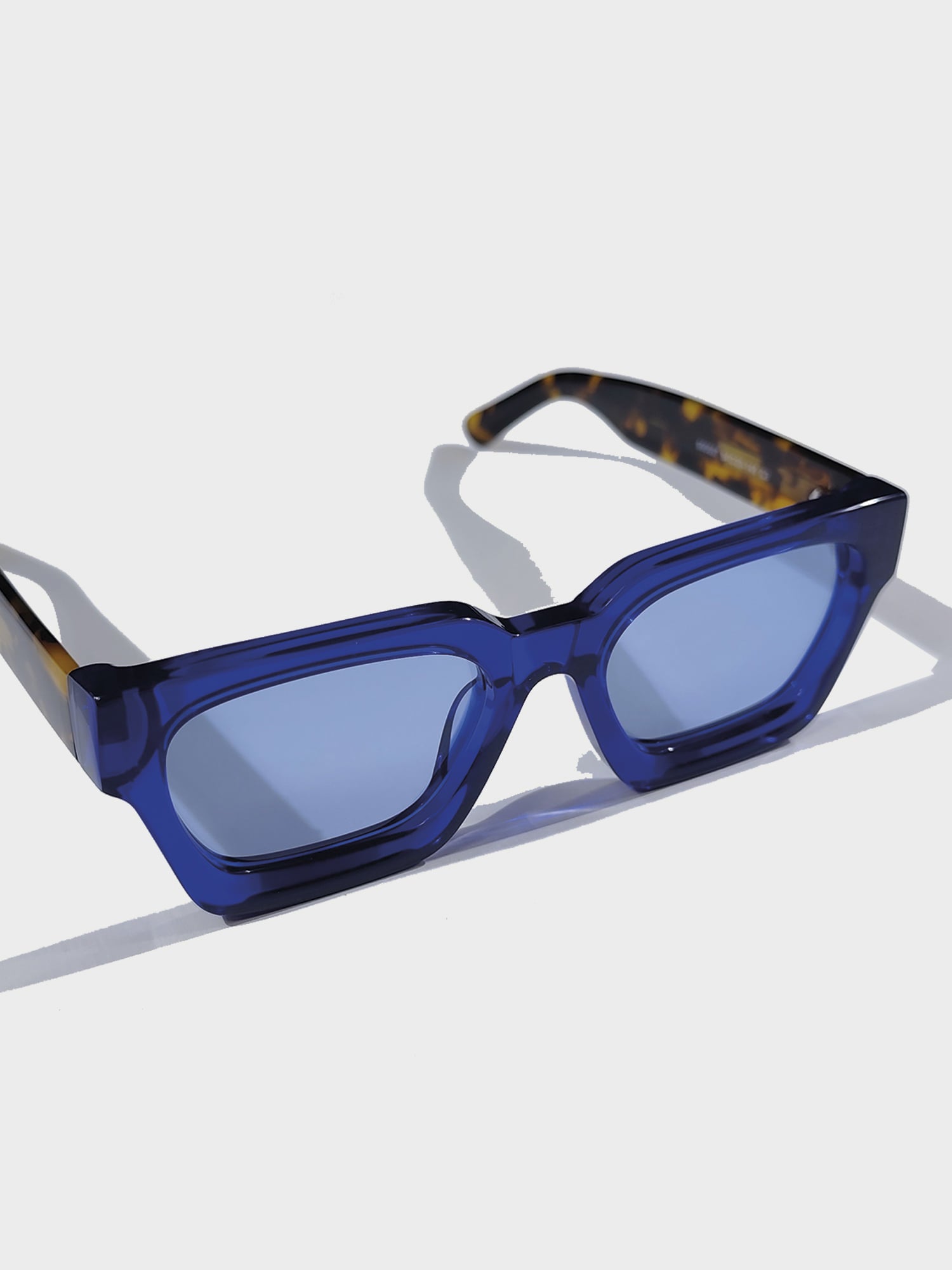 GLASSES OCEAN CAREY