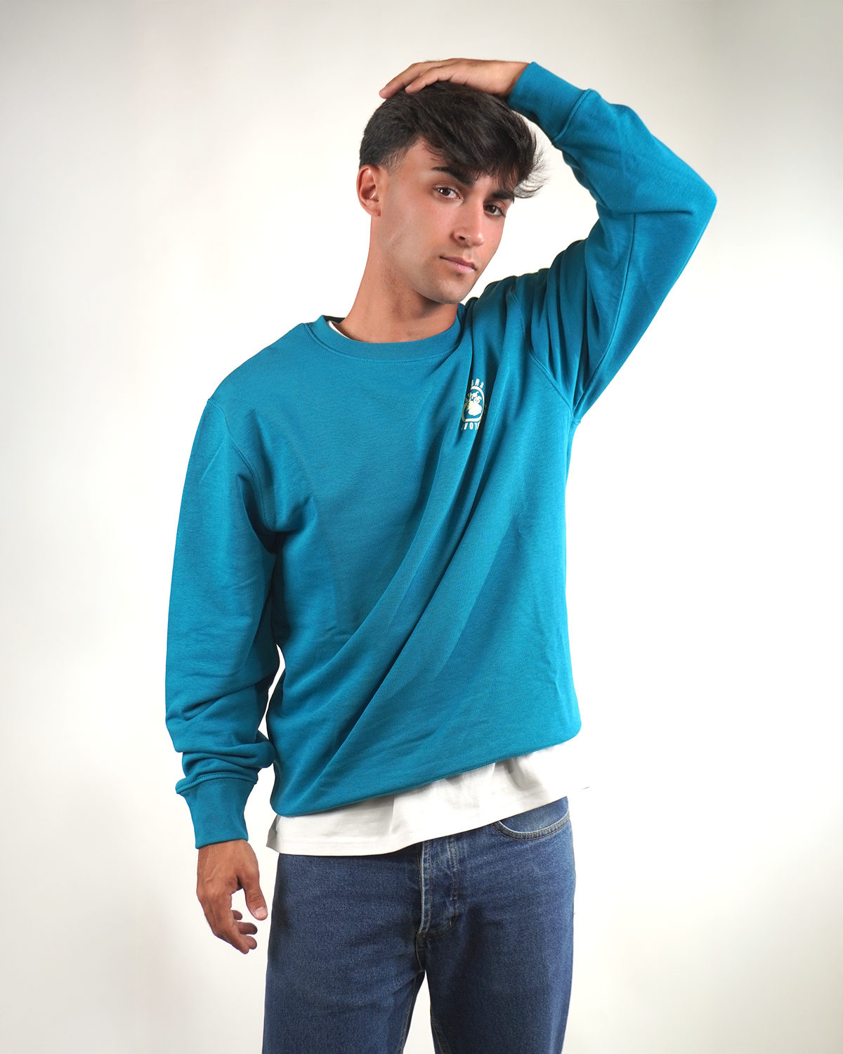 BLUE ESSENTIAL