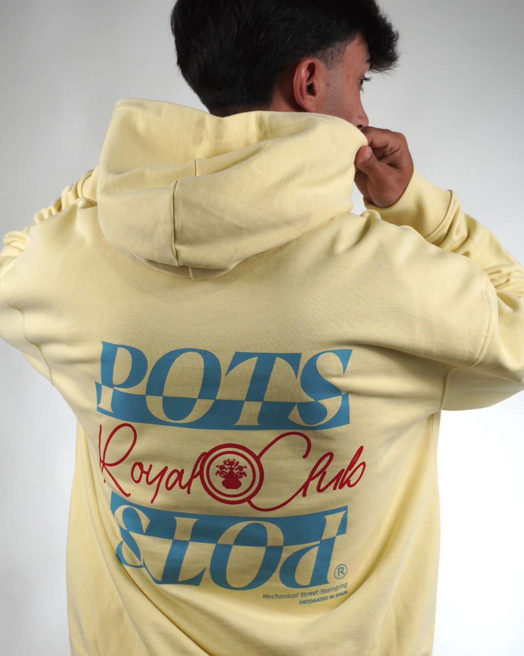YELLOW RIOT