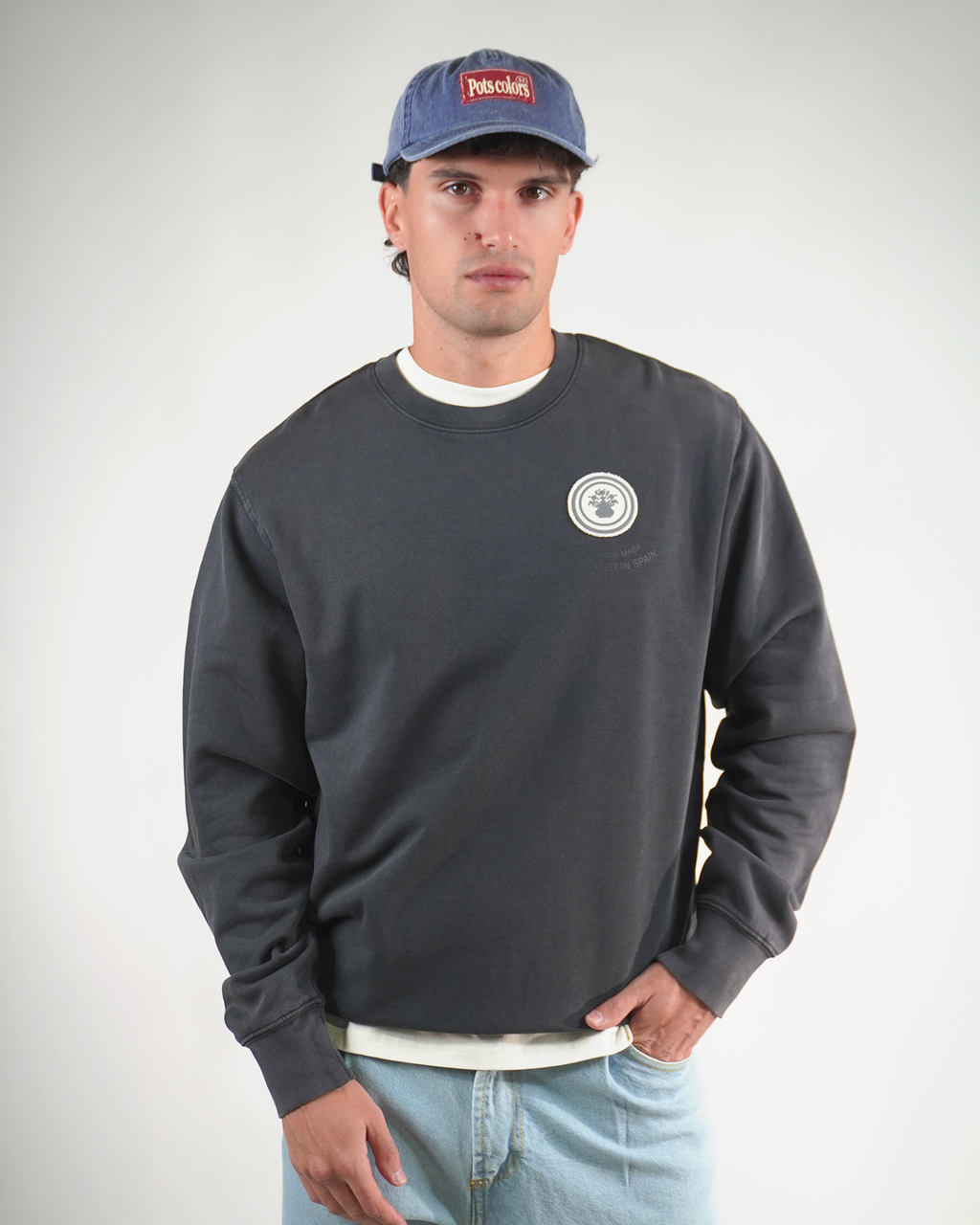 CARBON BLACK SWEATSHIRT