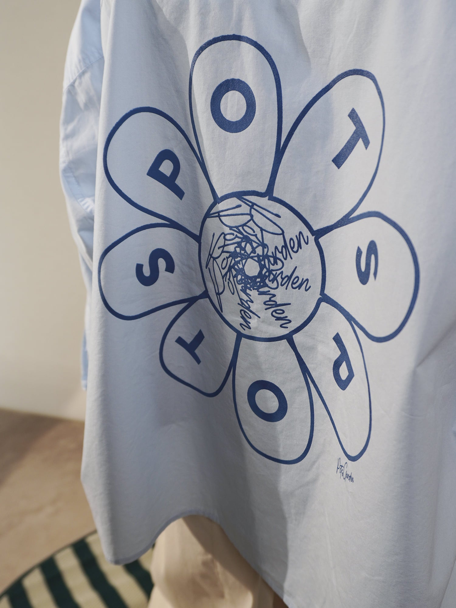 BLUE BLOOM CROP SHIRT
